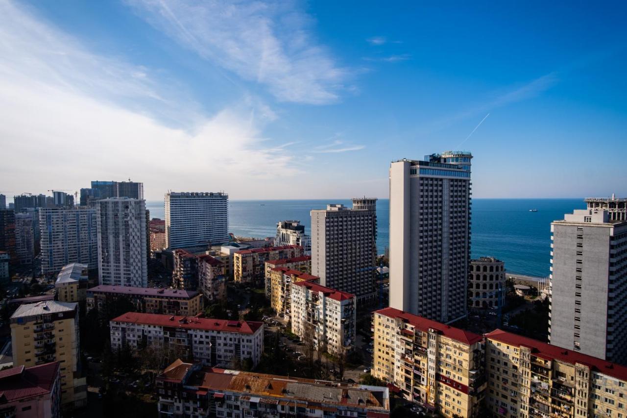 G-Point Lägenhet Batumi Exteriör bild